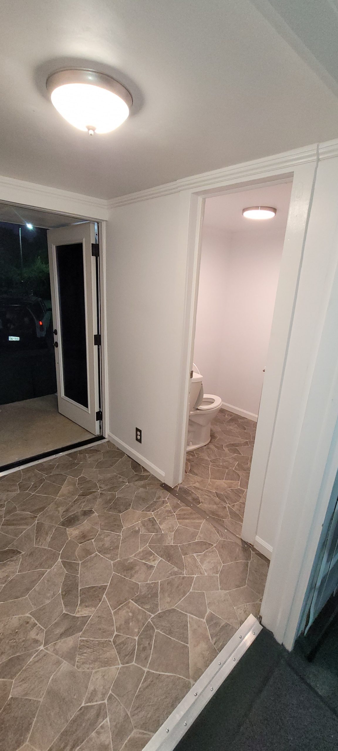 GALLERY 6